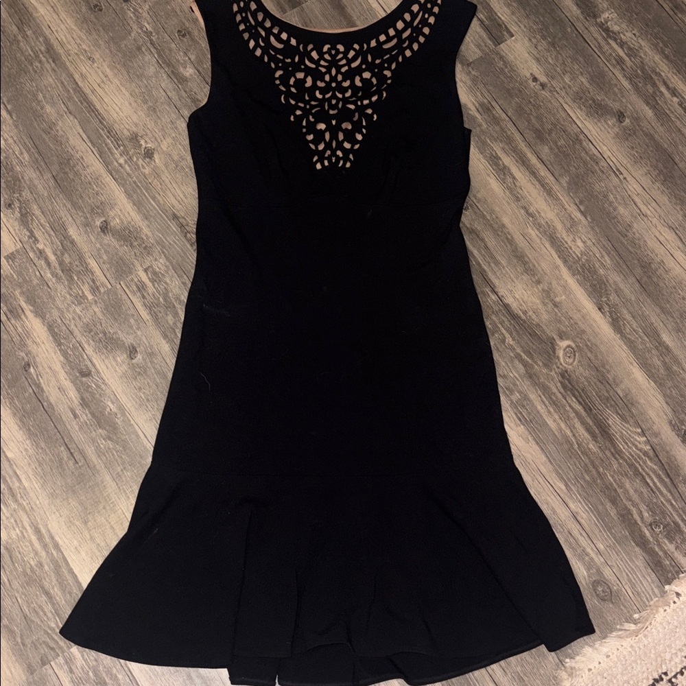 Vintage Cache black
Dress size 10 - made in USA - Picture 2 of 6
